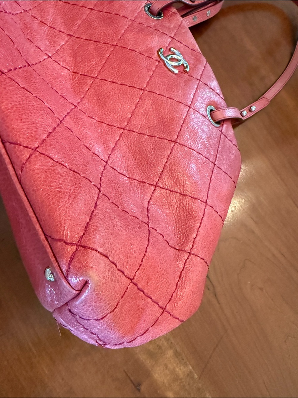Chanel Large On the Road Tote Pink Leather Bag - Picture 7 of 16